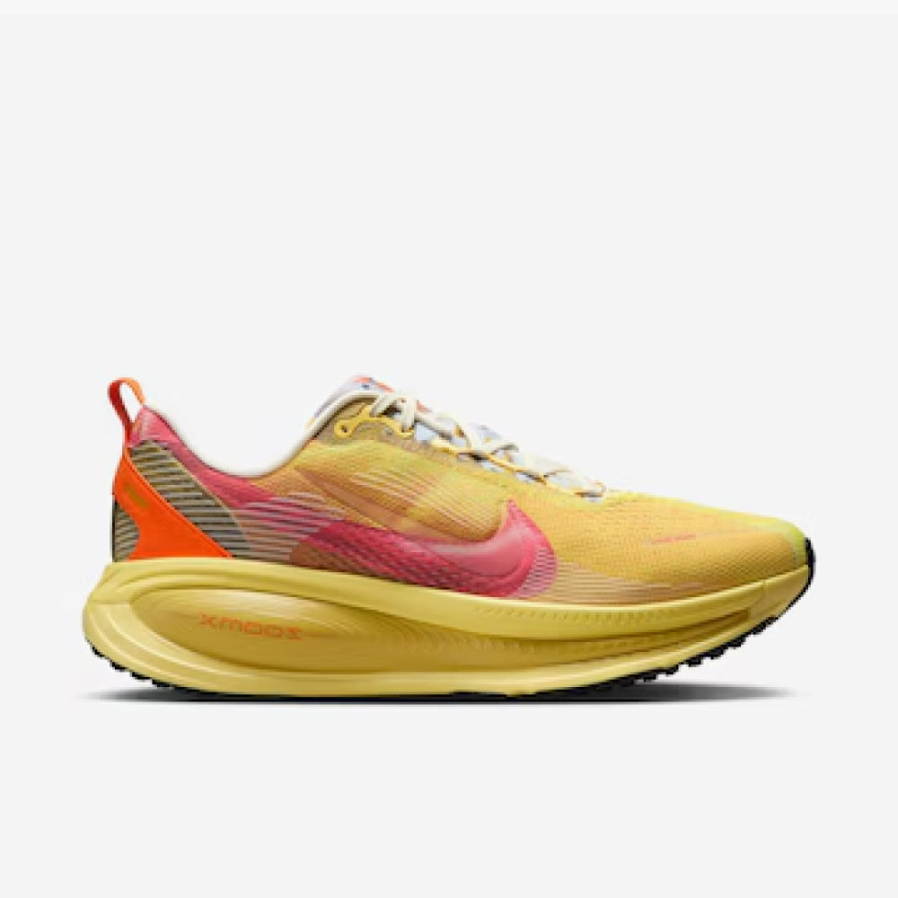 Nike Vomero 18 - Amarelo
