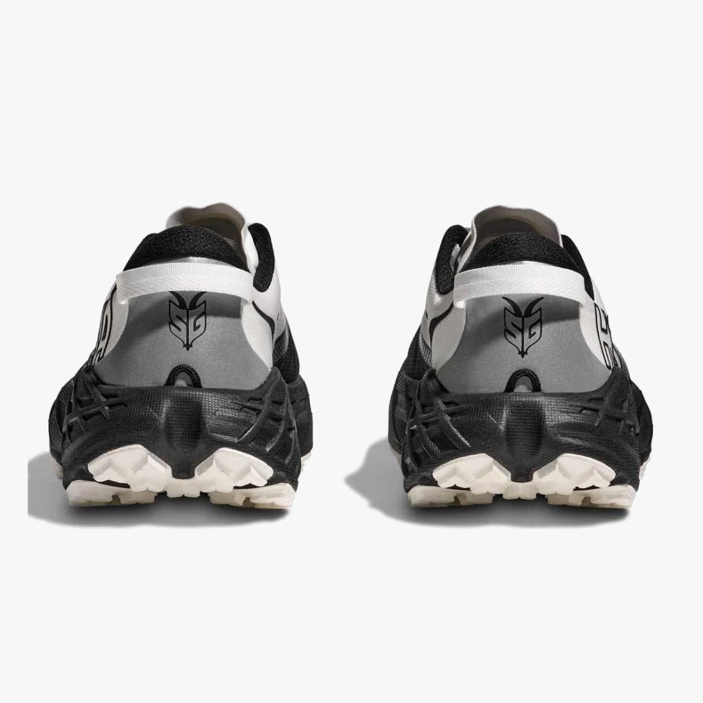 Hoka Speedgoat 7 - Preto