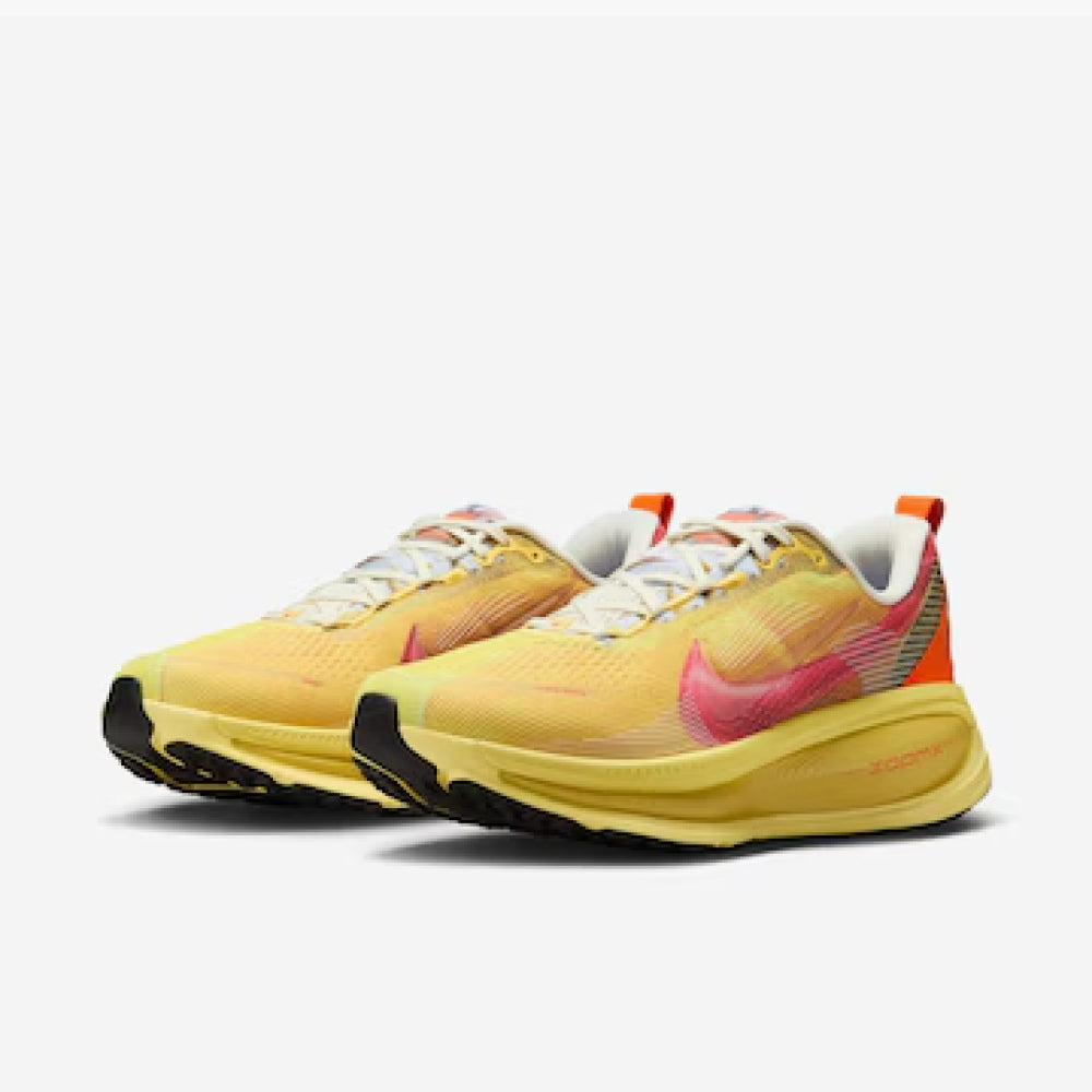 Nike Vomero 18 - Amarelo