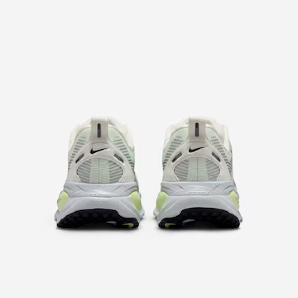 Nike Vomero 18 - Branco/Verde