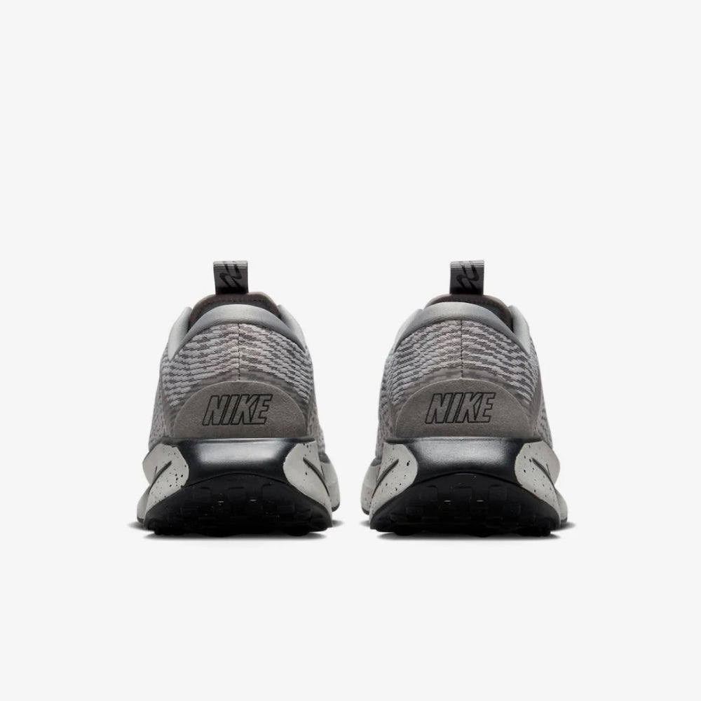 Nike Motiva - Cinza