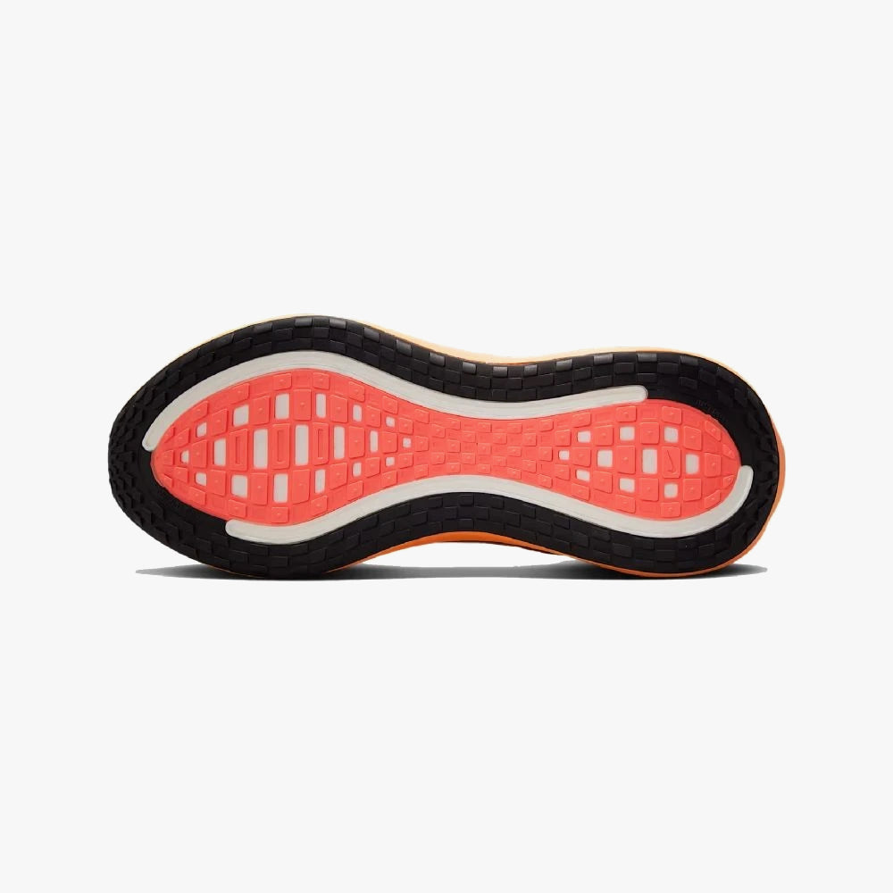 Nike Vomero Plus - Laranja